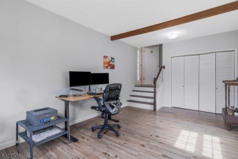 65 Somerset Terrace Bedminster NJ 07921