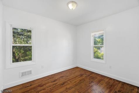 118 W 2nd Street Clifton NJ 07011