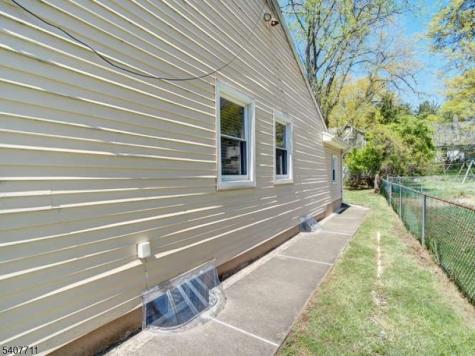 25 Woodland Avenue West Orange NJ 07052