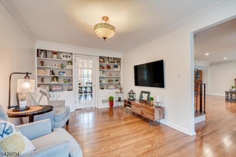 739 Willow Street Cranford NJ 07016