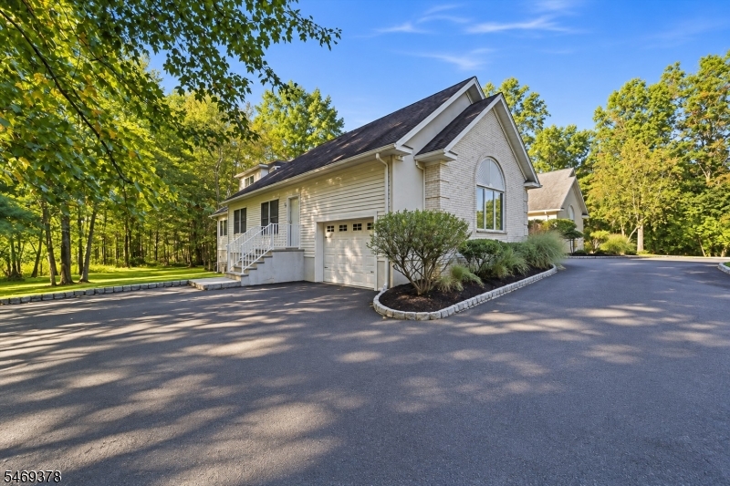 2 Lenape Trail Warren NJ 07059