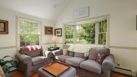 1 Roselle Avenue Cranford NJ 07016