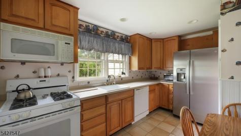 1 Roselle Avenue Cranford NJ 07016