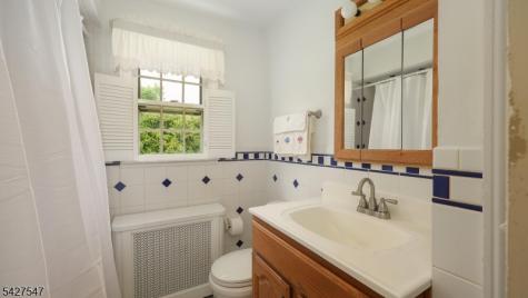 1 Roselle Avenue Cranford NJ 07016