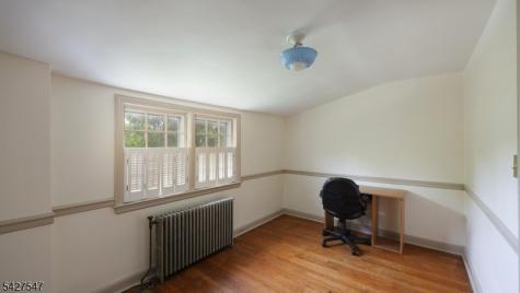 1 Roselle Avenue Cranford NJ 07016