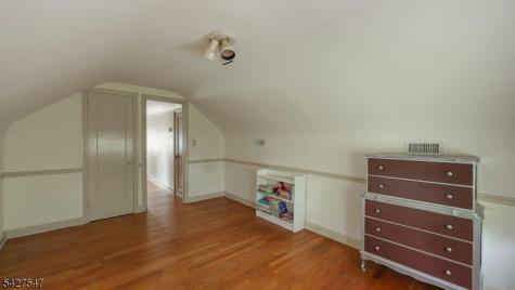 1 Roselle Avenue Cranford NJ 07016