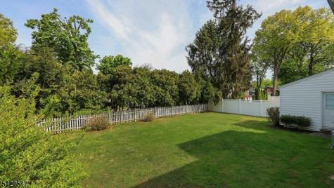 1 Roselle Avenue Cranford NJ 07016