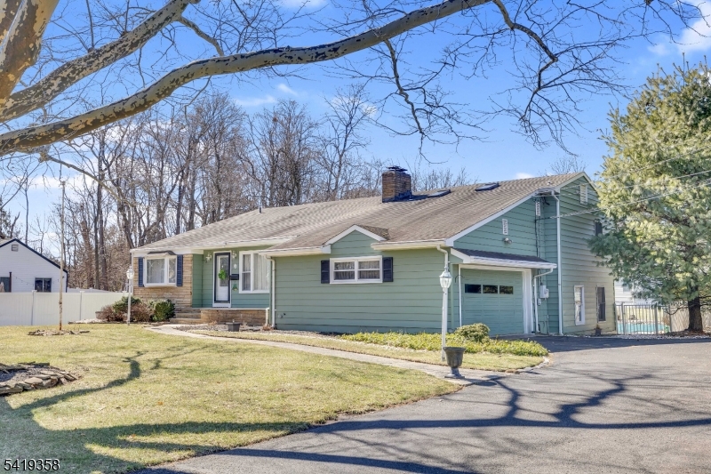 705 Schoolhouse Lane Bound Brook NJ 08805