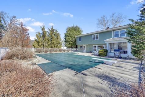 705 Schoolhouse Lane Bound Brook NJ 08805
