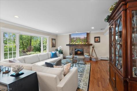 2 Glen Terrace Montville NJ 07045