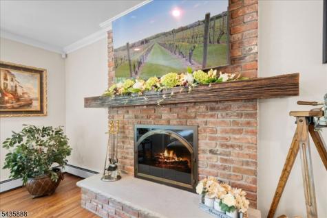2 Glen Terrace Montville NJ 07045