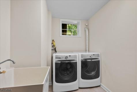 2 Glen Terrace Montville NJ 07045
