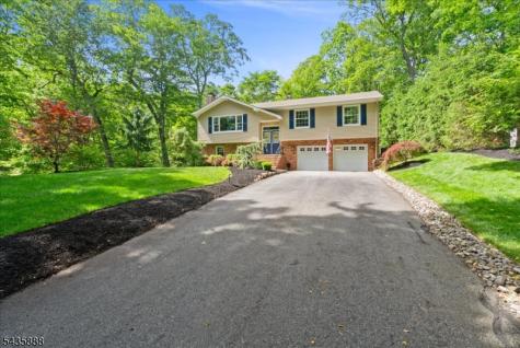 2 Glen Terrace Montville NJ 07045
