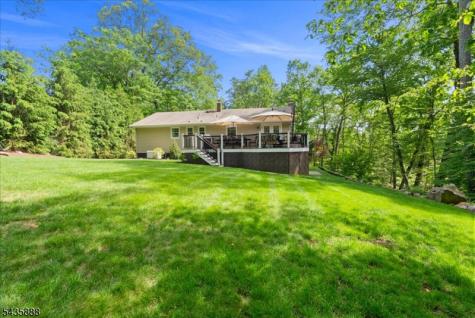 2 Glen Terrace Montville NJ 07045