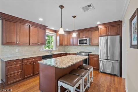 2 Glen Terrace Montville NJ 07045