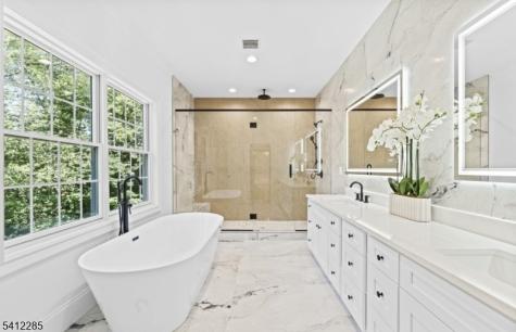 13 Penwood Road Livingston NJ 07039