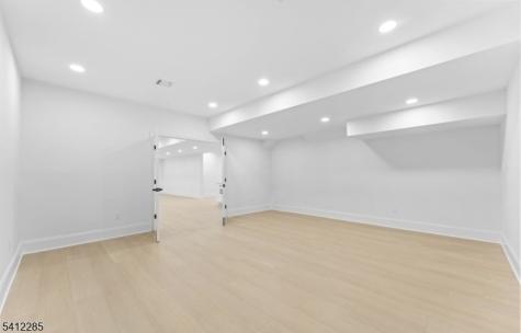 13 Penwood Road Livingston NJ 07039