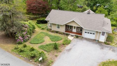 13 Island Trail West Milford NJ 07421