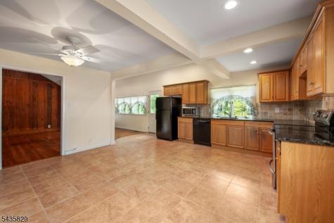 13 Island Trail West Milford NJ 07421