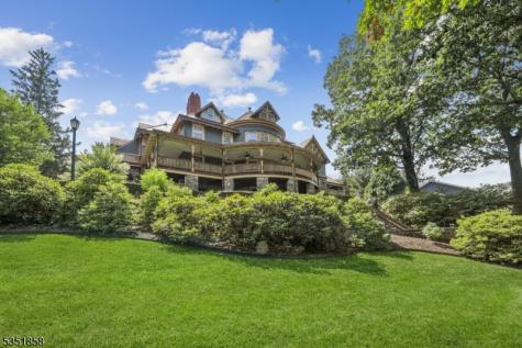 33 Edgemere Avenue Mount Arlington NJ 07856