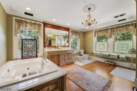 33 Edgemere Avenue Mount Arlington NJ 07856