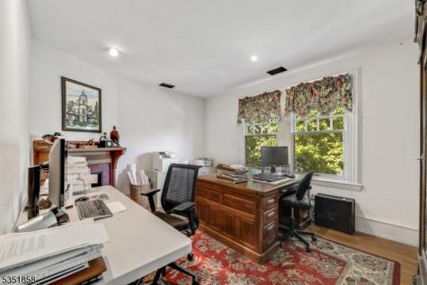 33 Edgemere Avenue Mount Arlington NJ 07856