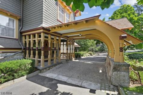33 Edgemere Avenue Mount Arlington NJ 07856