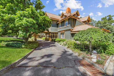 33 Edgemere Avenue Mount Arlington NJ 07856
