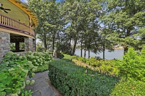 33 Edgemere Avenue Mount Arlington NJ 07856