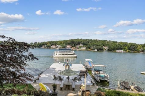 33 Edgemere Avenue Mount Arlington NJ 07856