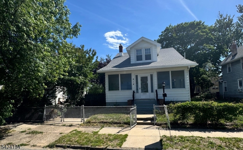 814 Somerset Street Gloucester NJ 08030