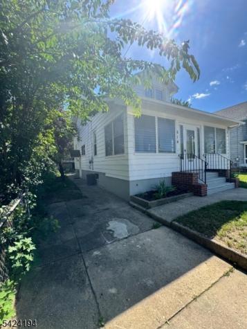 814 Somerset Street Gloucester NJ 08030