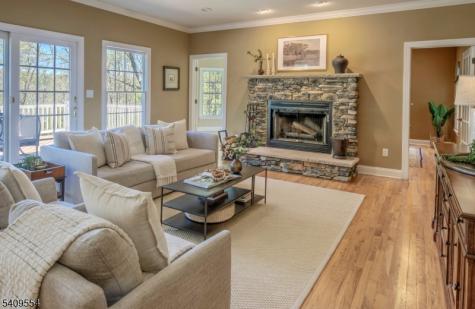2 Evergreen Lane Lebanon NJ 07830