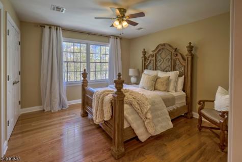 2 Evergreen Lane Lebanon NJ 07830
