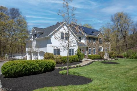 2 Evergreen Lane Lebanon NJ 07830