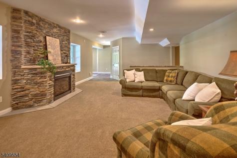 2 Evergreen Lane Lebanon NJ 07830