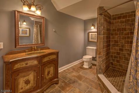 2 Evergreen Lane Lebanon NJ 07830