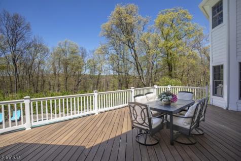 2 Evergreen Lane Lebanon NJ 07830