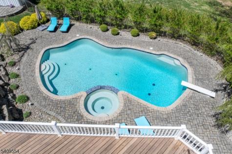 2 Evergreen Lane Lebanon NJ 07830