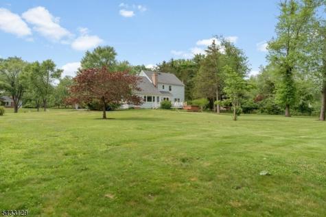 27 Tall Cedar Court Montgomery NJ 08502