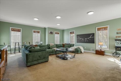 240 Oak Grove Road Franklin NJ 08867