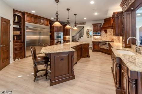 19 Raspberry Trail Warren NJ 07059