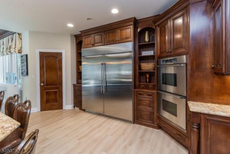 19 Raspberry Trail Warren NJ 07059