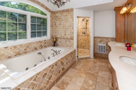 19 Raspberry Trail Warren NJ 07059