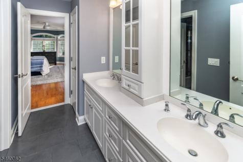 19 Raspberry Trail Warren NJ 07059