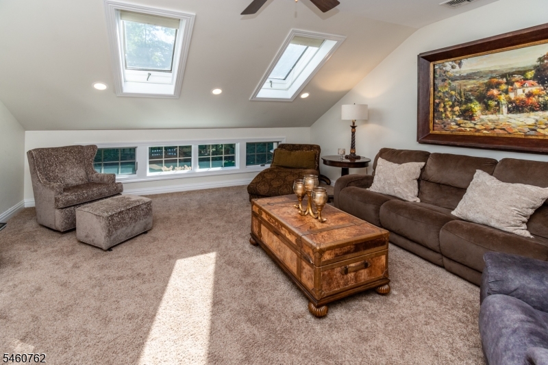 19 Raspberry Trail Warren NJ 07059