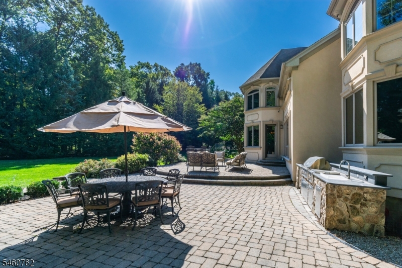 19 Raspberry Trail Warren NJ 07059