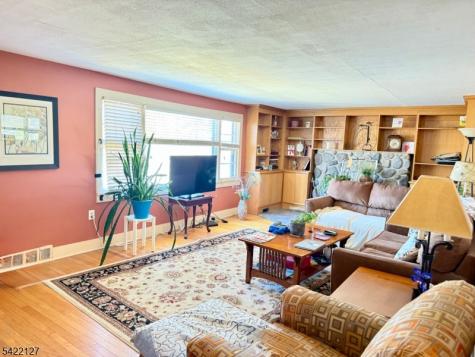 347 E Shore Trail Sparta NJ 07871