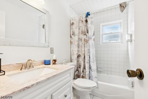 111 Ovington Avenue Edison NJ 08817