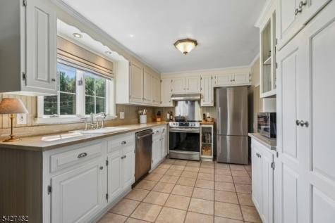 169 Stanton Road Readington NJ 08822